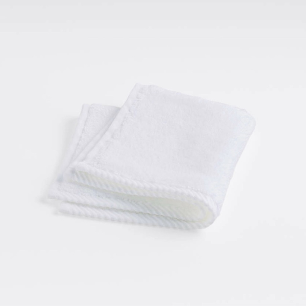 NWT Matouk Milagro single washcloth 12x12